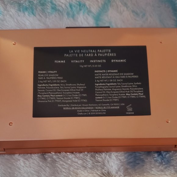 CHELLA La Vie Eyeshadow Palette Deluxe $40 - Picture 4 of 6